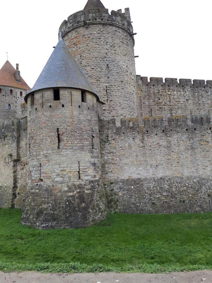 La Medeenne Alairac Exteriér fotografie