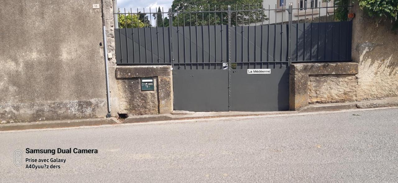 La Medeenne Alairac Exteriér fotografie